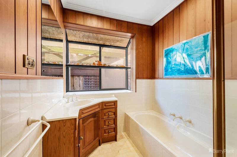 12 Marcus Road, TEMPLESTOWE LOWER, VIC 3107