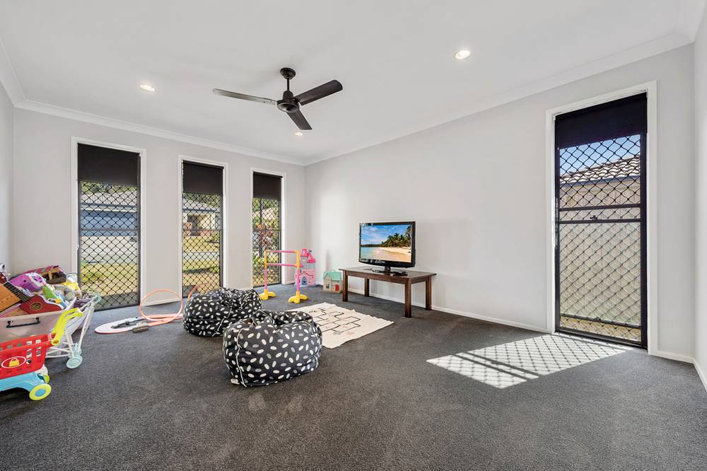 29 Tennessee Way, BERRINBA, QLD 4117