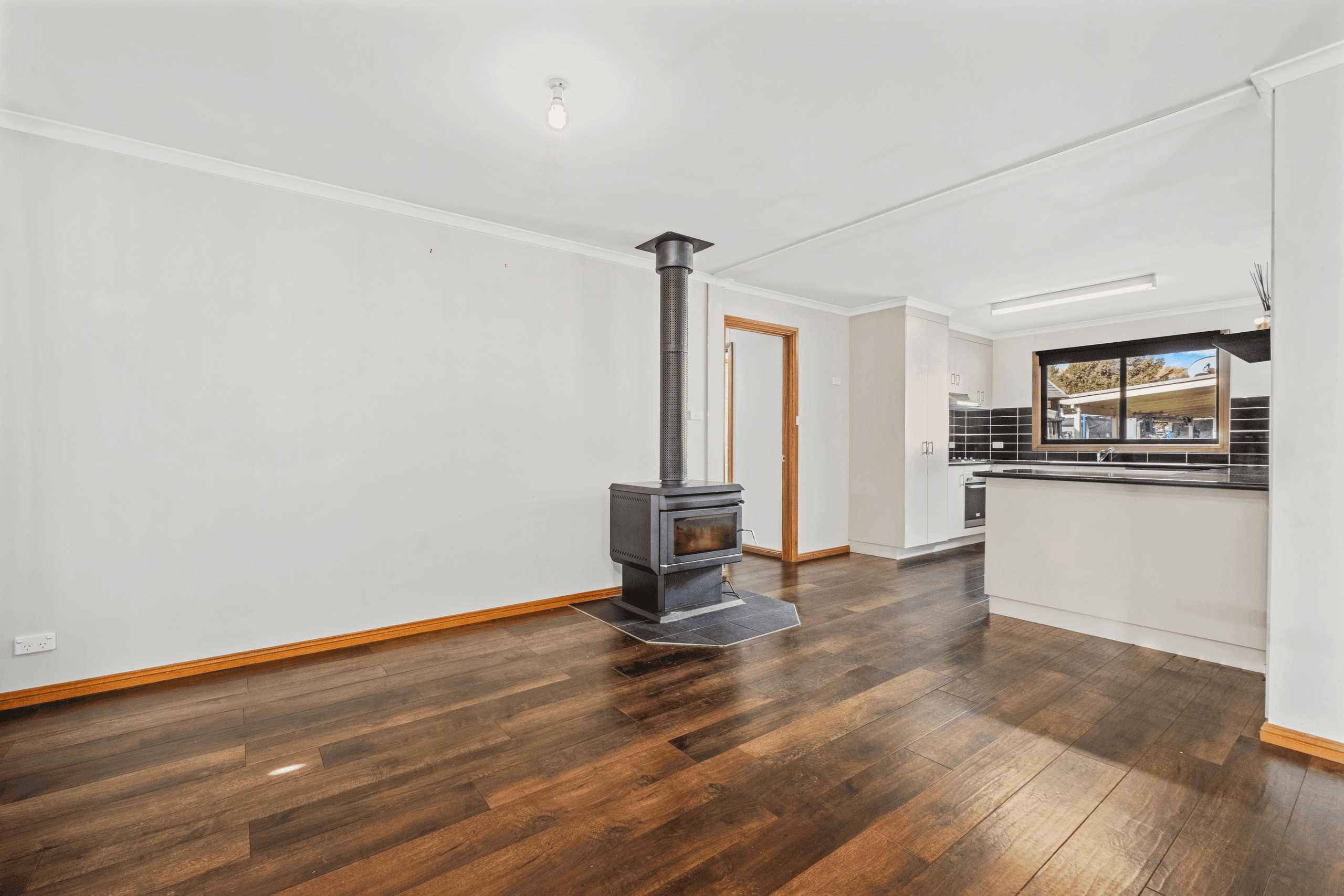 28 Foxlow Street, Captains Flat, NSW 2623