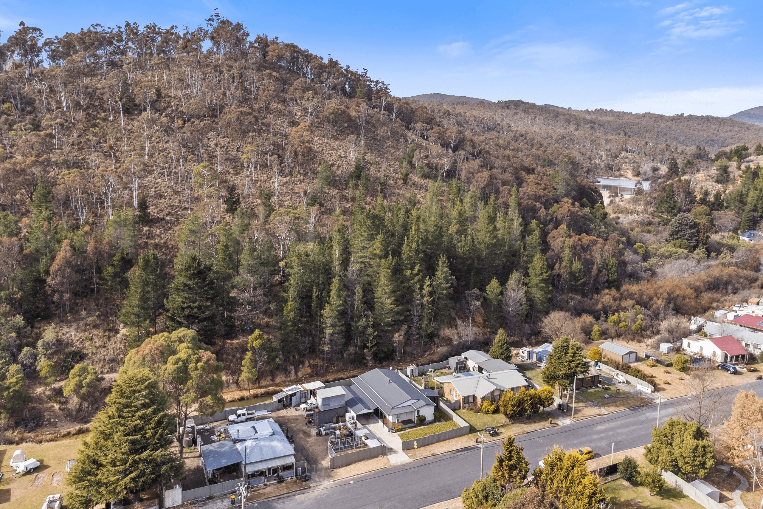 28 Foxlow Street, Captains Flat, NSW 2623
