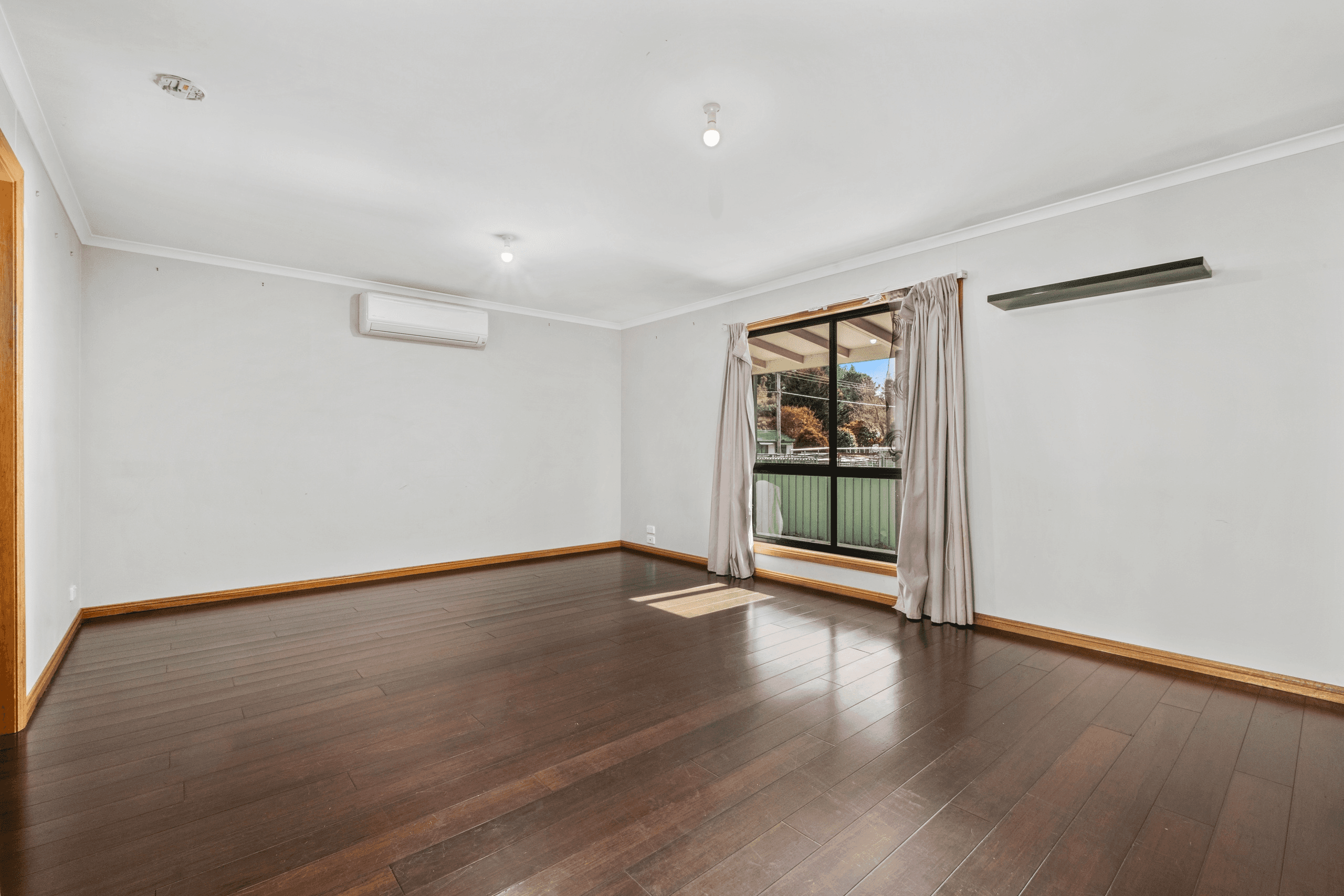 28 Foxlow Street, Captains Flat, NSW 2623