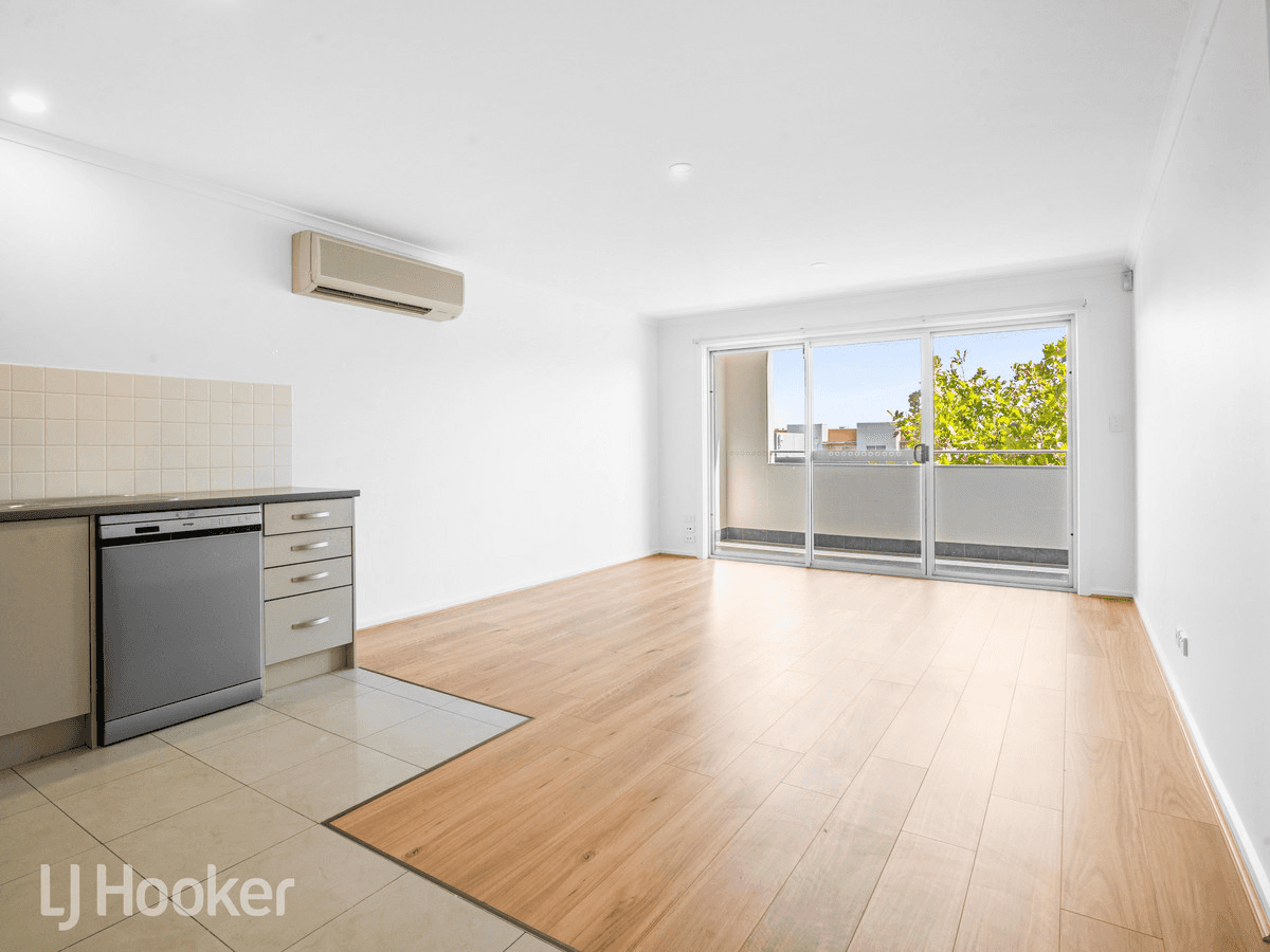 29/13-19 Hurtle Parade, MAWSON LAKES, SA 5095