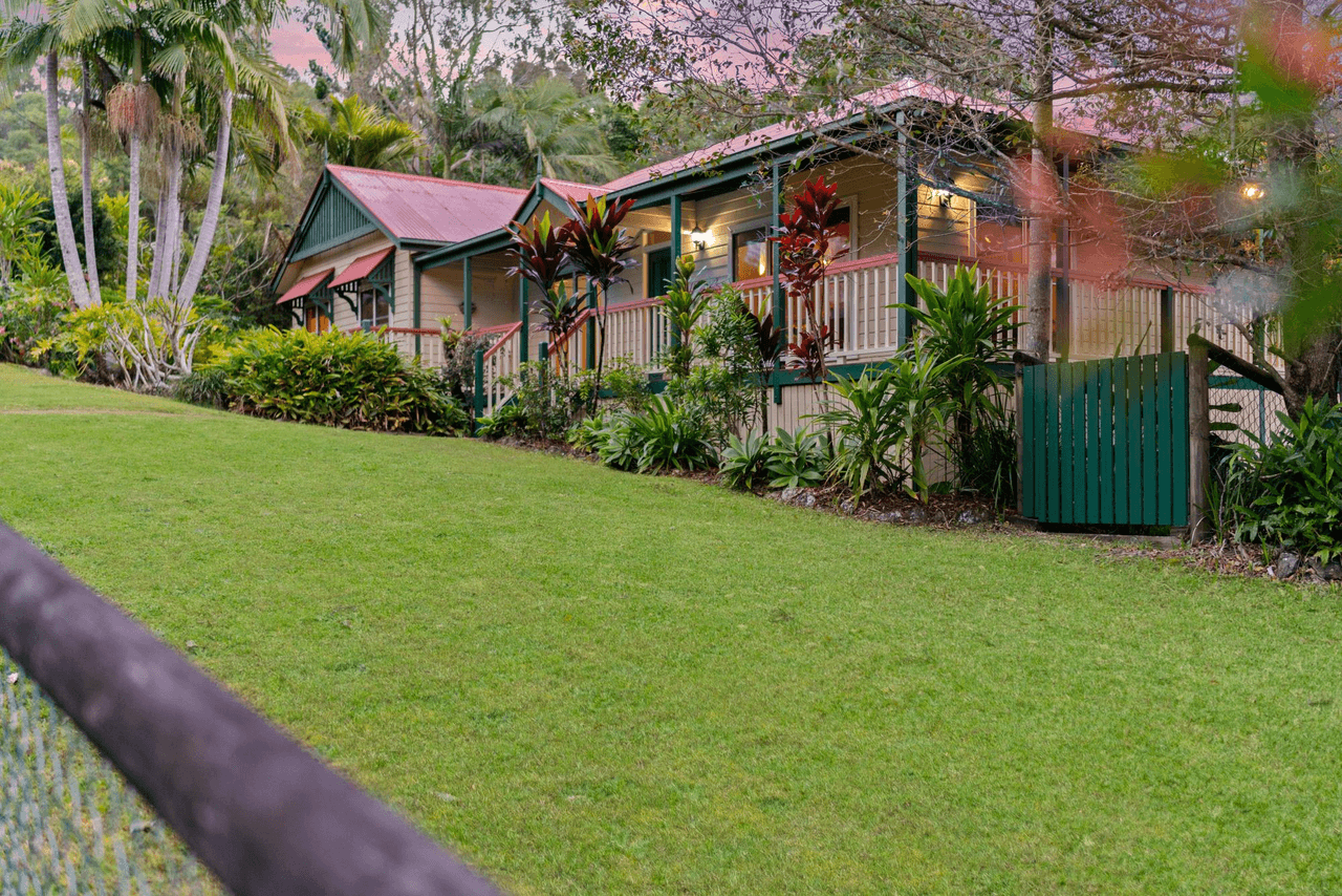 15 Wattlebird Court, CURRUMBIN VALLEY, QLD 4223