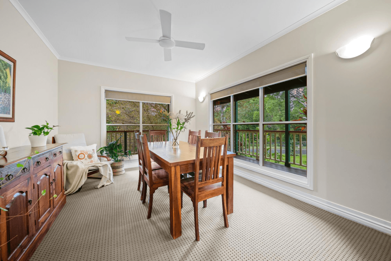 15 Wattlebird Court, CURRUMBIN VALLEY, QLD 4223