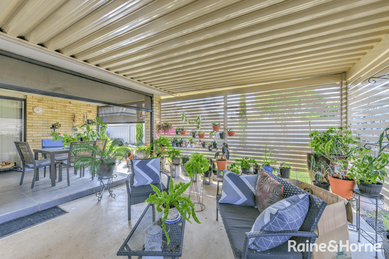 27 Orley Drive, TAMWORTH, NSW 2340