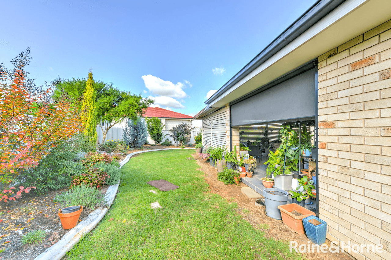 27 Orley Drive, TAMWORTH, NSW 2340