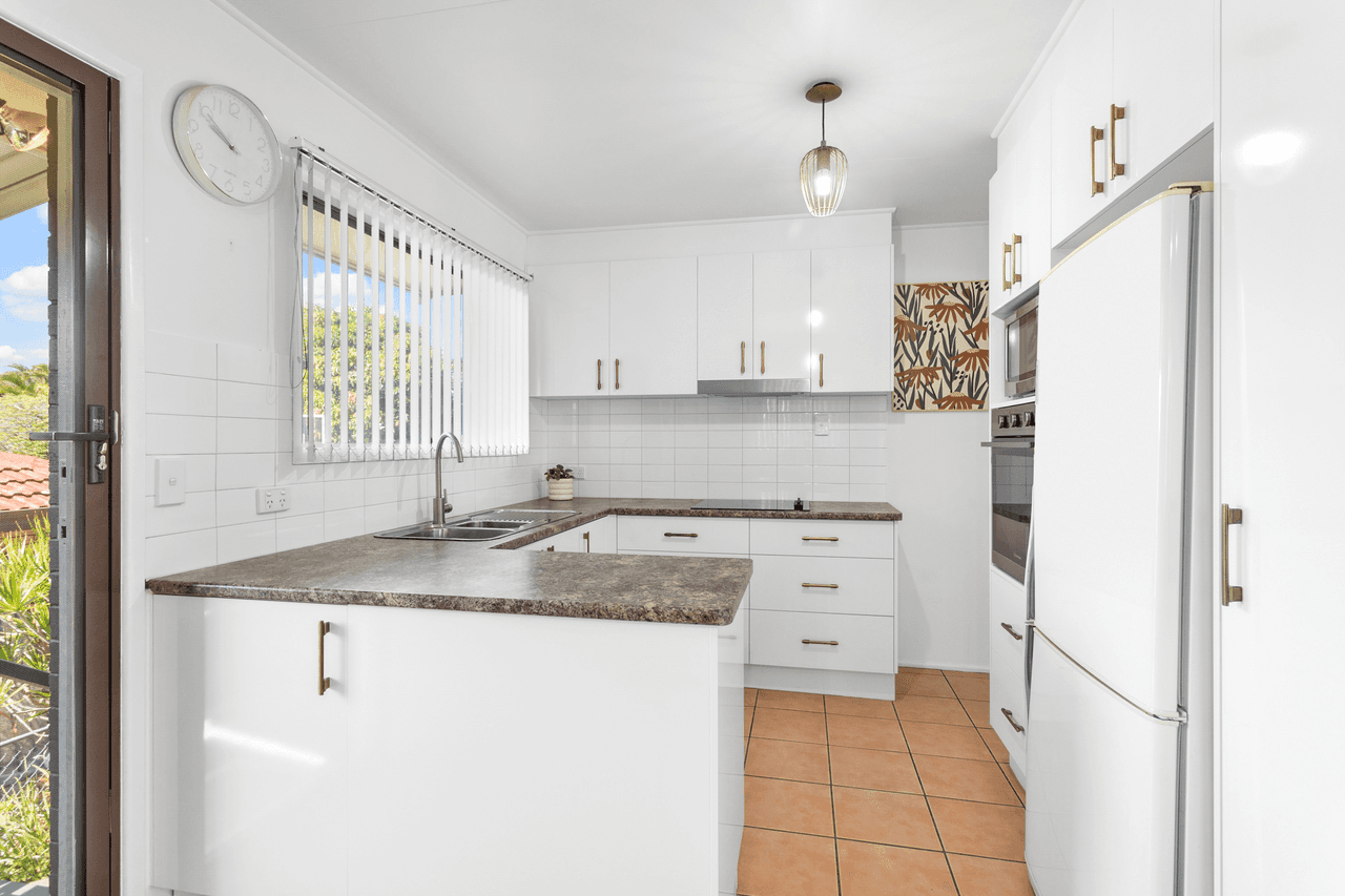 4 Robel Street, STRATHPINE, QLD 4500