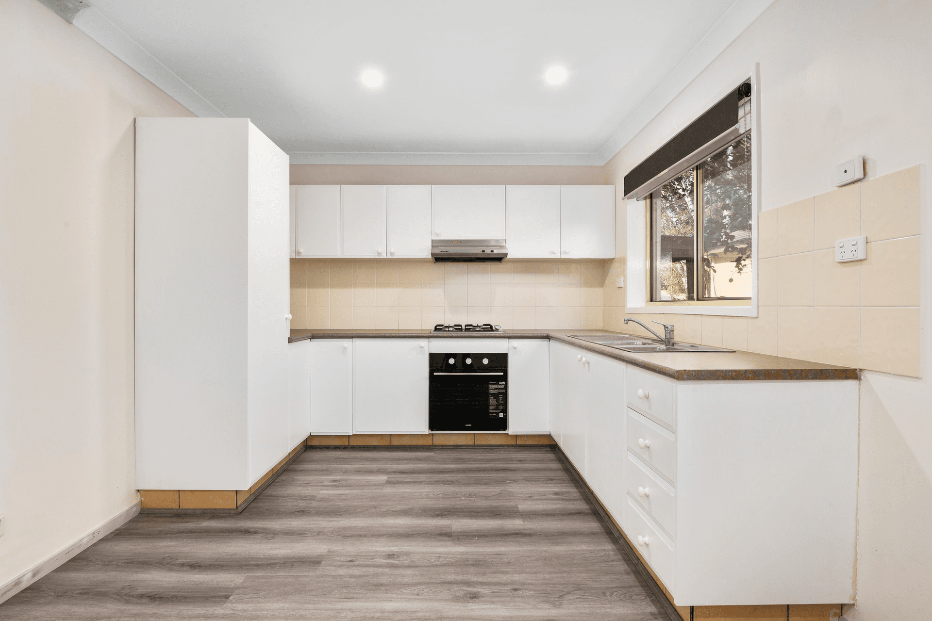 8/24-28 Robert Street, Penrith, NSW 2750