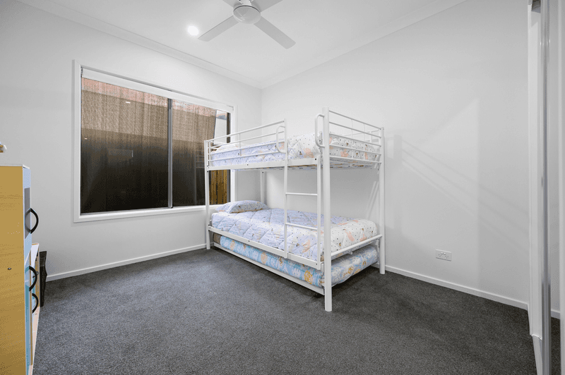 5 Sunwood Crescent, MAUDSLAND, QLD 4210