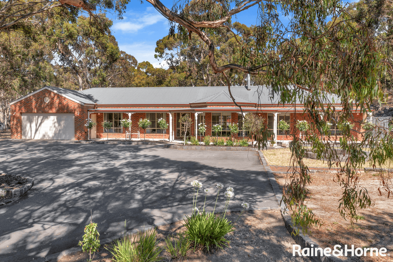 35 Webb Court, SUNBURY, VIC 3429