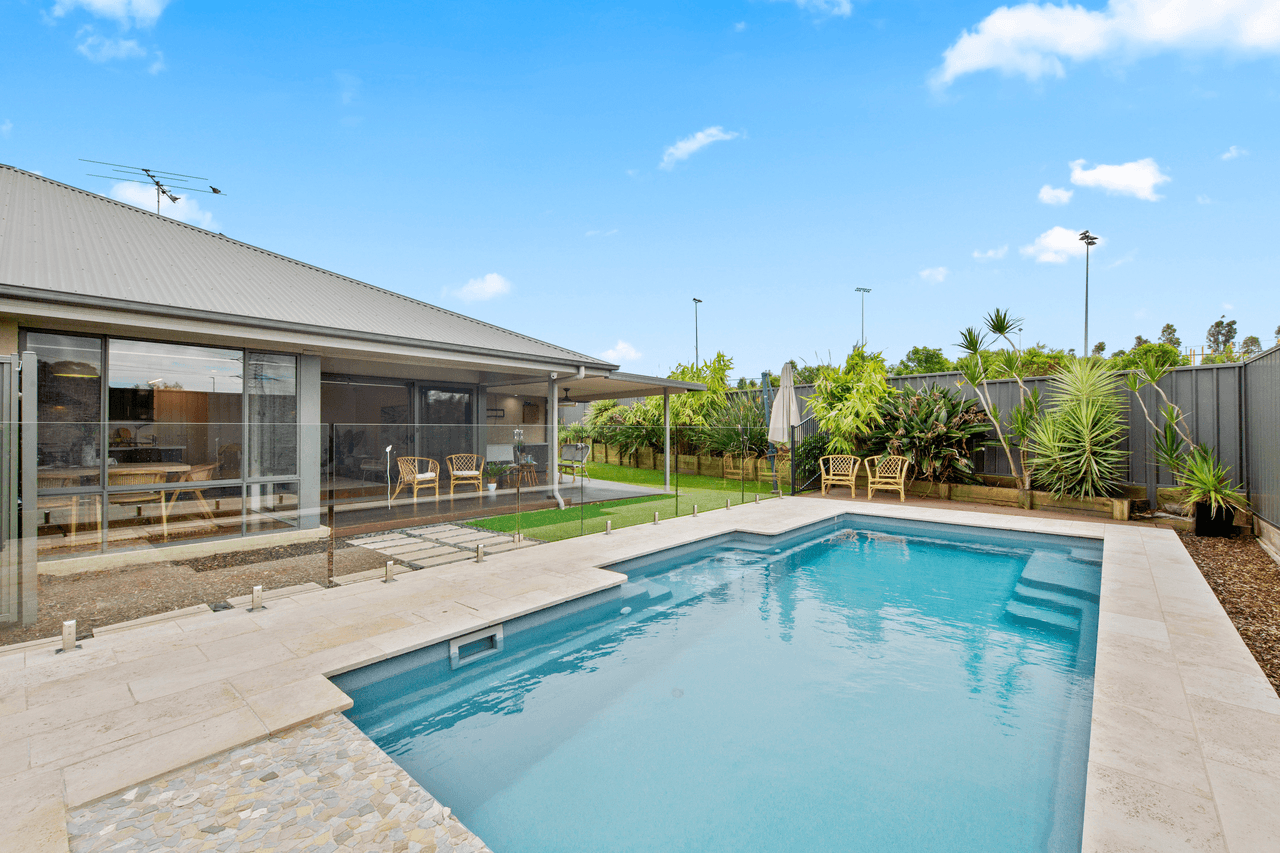 2 Billabong Drive, CAMERON PARK, NSW 2285