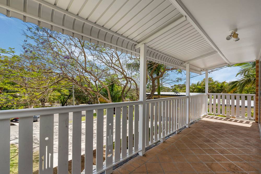 4 Gills Close, ROCHEDALE SOUTH, QLD 4123