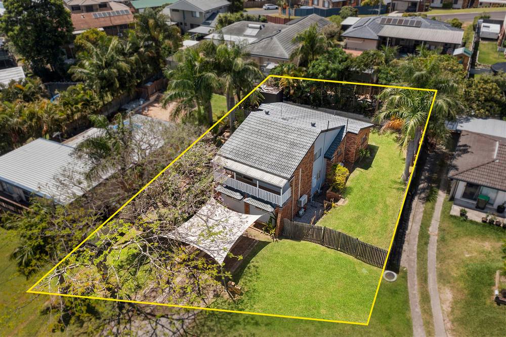 4 Gills Close, ROCHEDALE SOUTH, QLD 4123