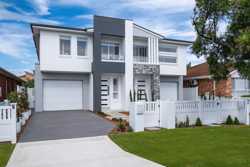 9 Parkview Avenue, Picnic Point, NSW 2213