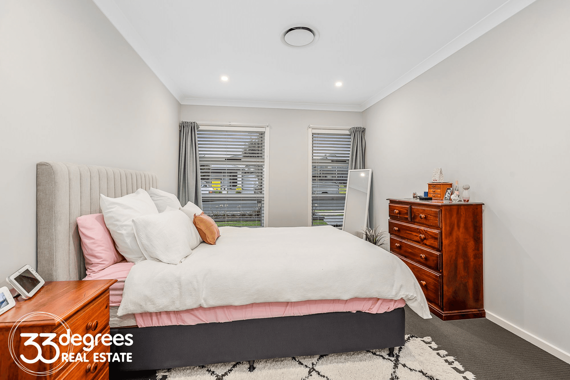 7 Artillery Street, JORDAN SPRINGS, NSW 2747