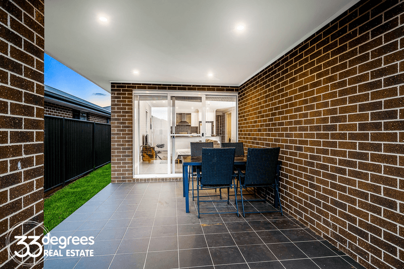 7 Artillery Street, JORDAN SPRINGS, NSW 2747