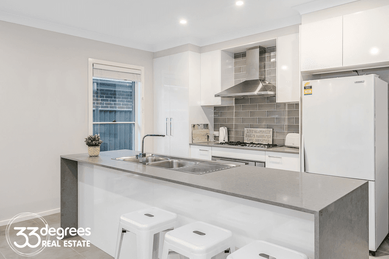 7 Artillery Street, JORDAN SPRINGS, NSW 2747