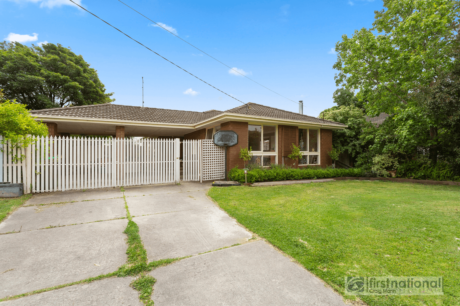 4 Deanswood Drive, SOMERVILLE, VIC 3912