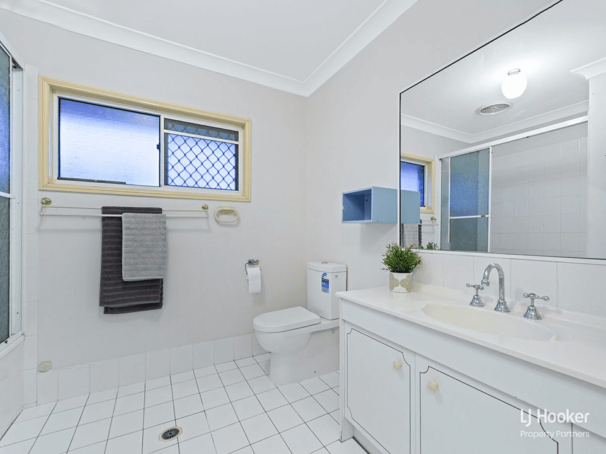 9 Lindstrom Court, RUNCORN, QLD 4113