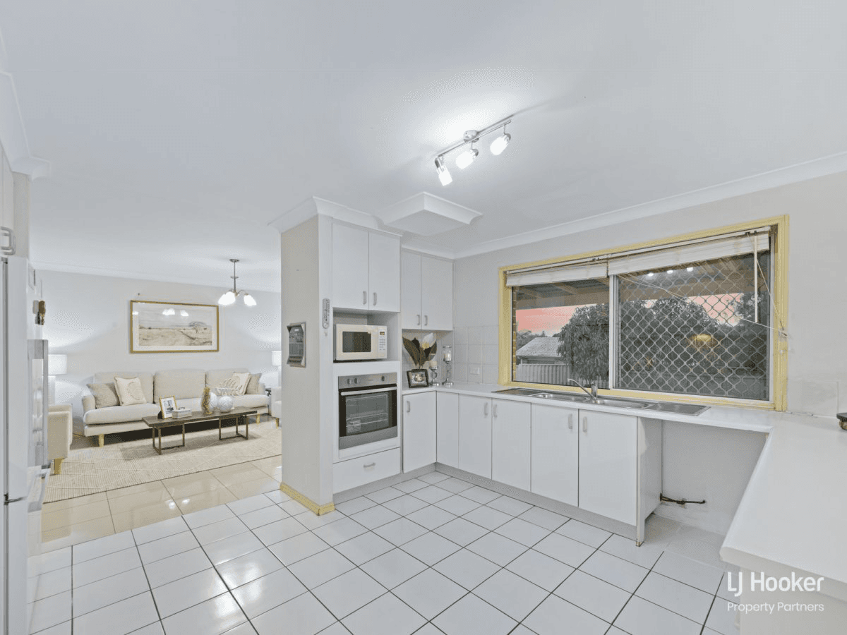 9 Lindstrom Court, RUNCORN, QLD 4113