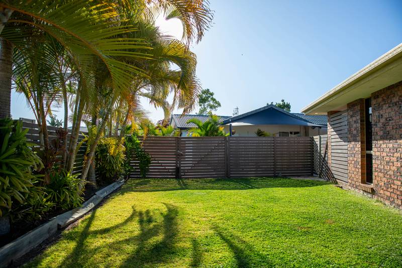 1/23 Coventry Court, LABRADOR, QLD 4215