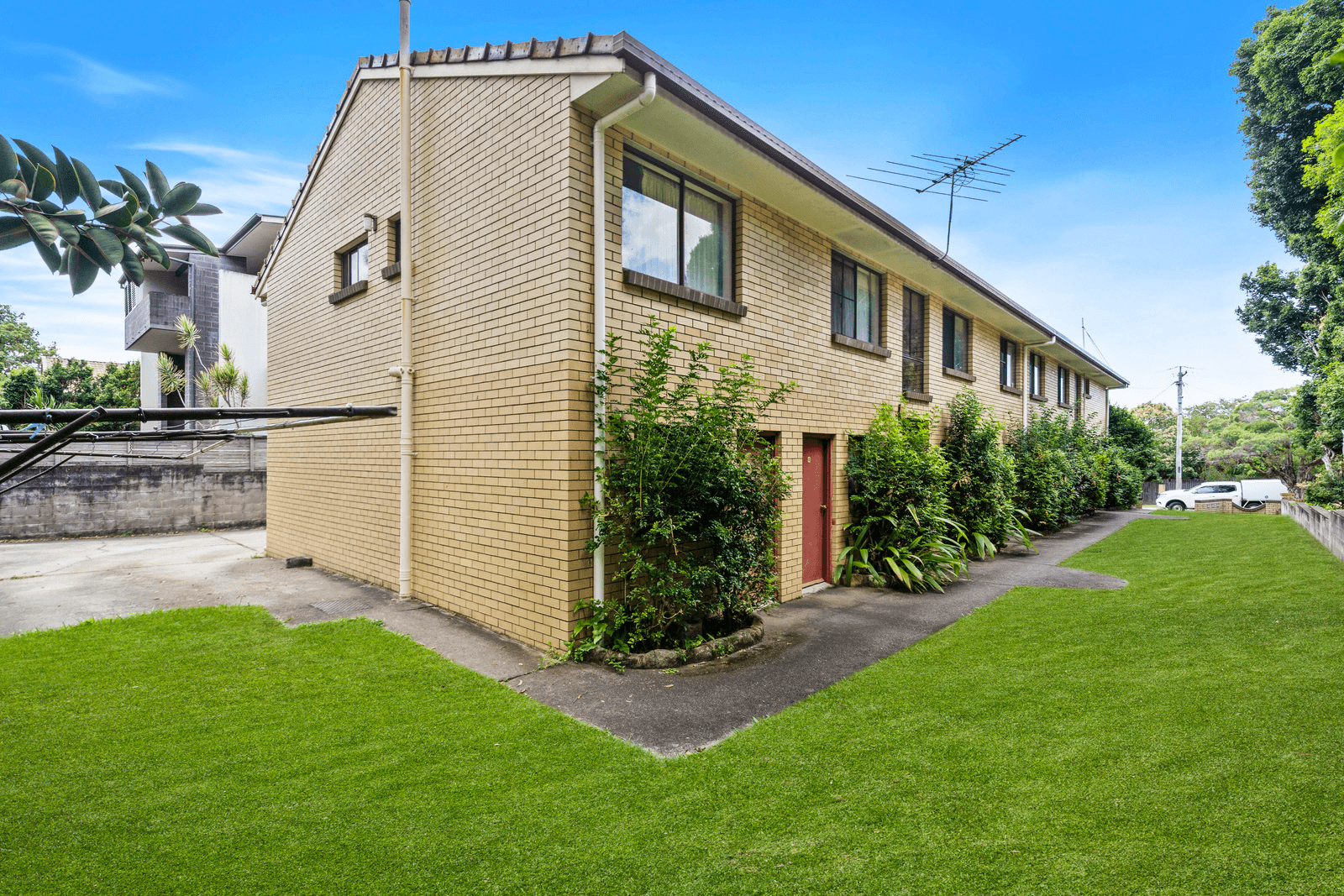 52 Hilltop Ave, CHERMSIDE, QLD 4032