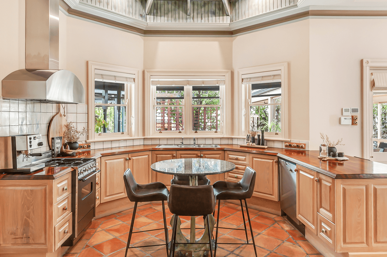 10 Graham Place, PROSPECT, SA 5082