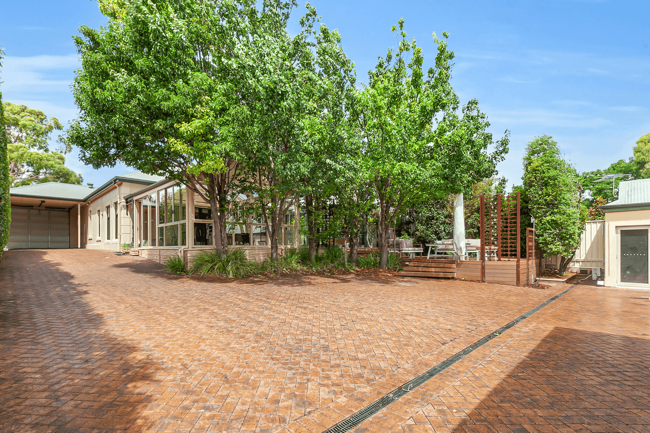 10 Graham Place, PROSPECT, SA 5082