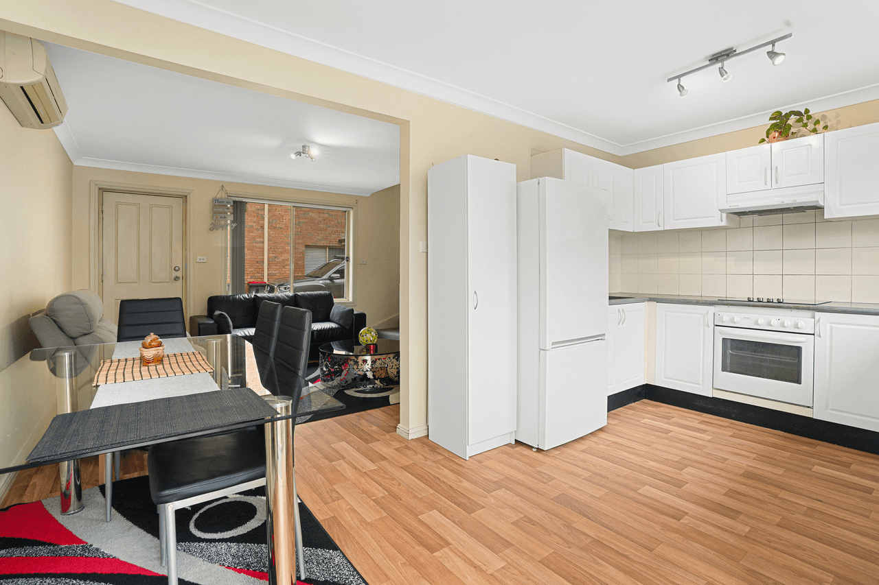 5/2 Charlotte Road, ROOTY HILL, NSW 2766