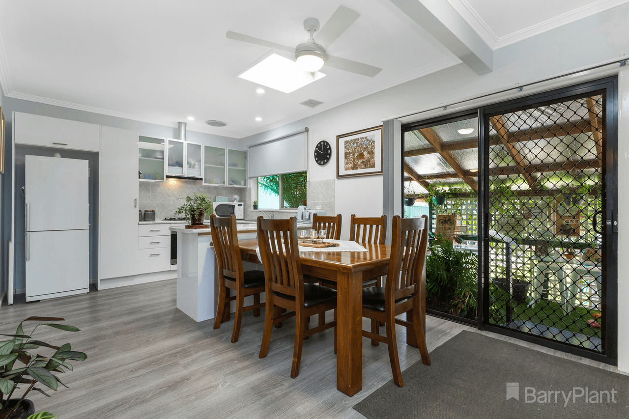 12 Lansell Street, Kangaroo Flat, VIC 3555