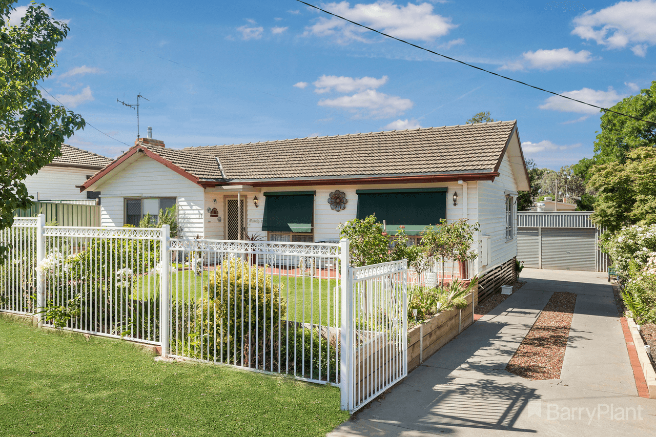 12 Lansell Street, Kangaroo Flat, VIC 3555