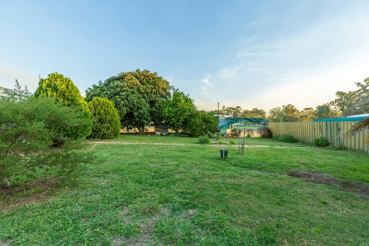 56 Comer St,, HENTY, NSW 2658