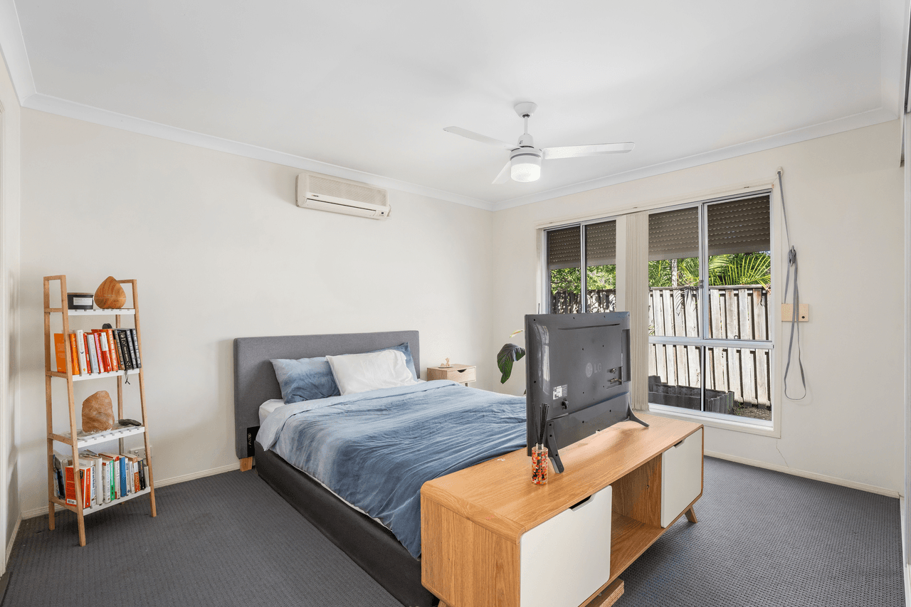 26 Madasin Close, ARUNDEL, QLD 4214