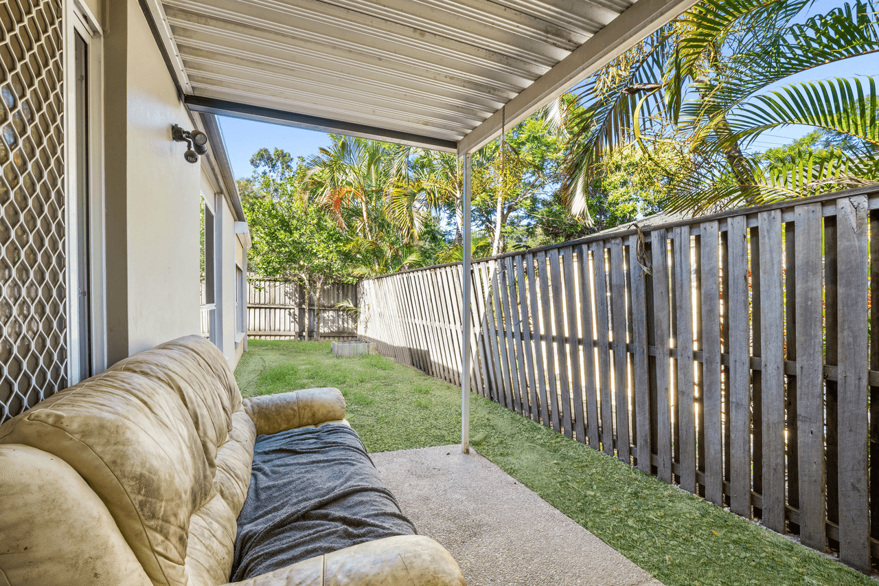 26 Madasin Close, ARUNDEL, QLD 4214