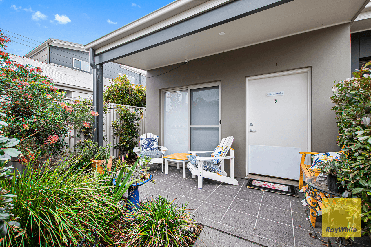 5/4 Everglades Crescent, WOY WOY, NSW 2256