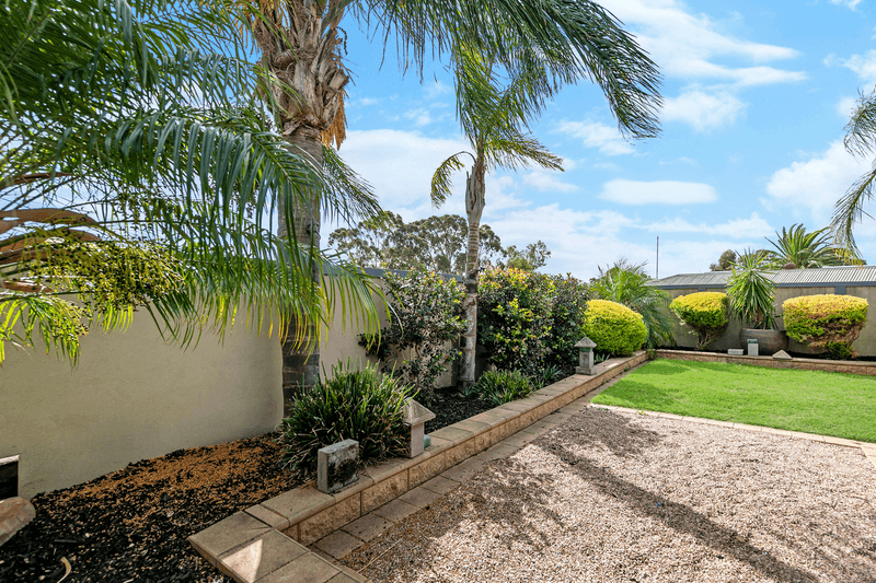 4 Christobel Court, CRAIGMORE, SA 5114