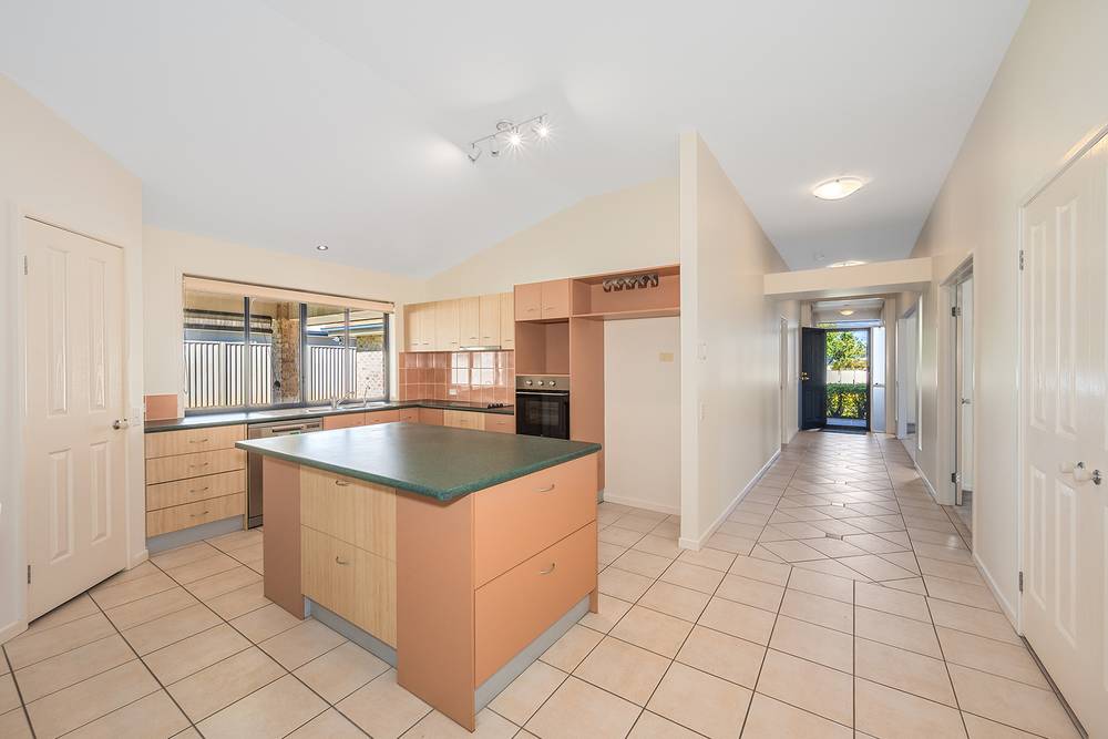 31 Mariner Boulevard, DECEPTION BAY, QLD 4508