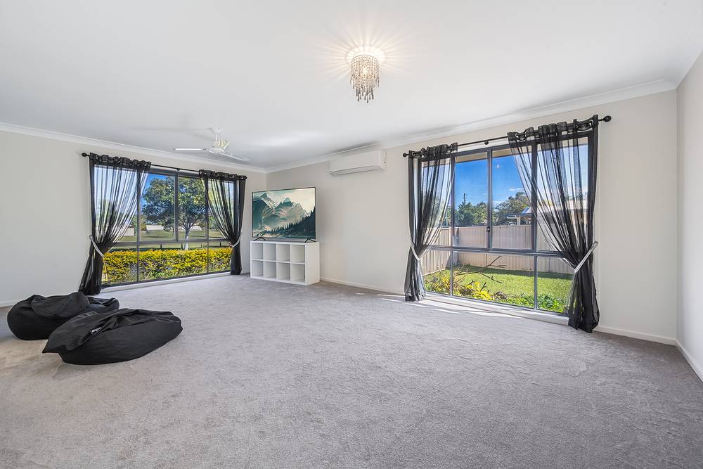 31 Mariner Boulevard, DECEPTION BAY, QLD 4508