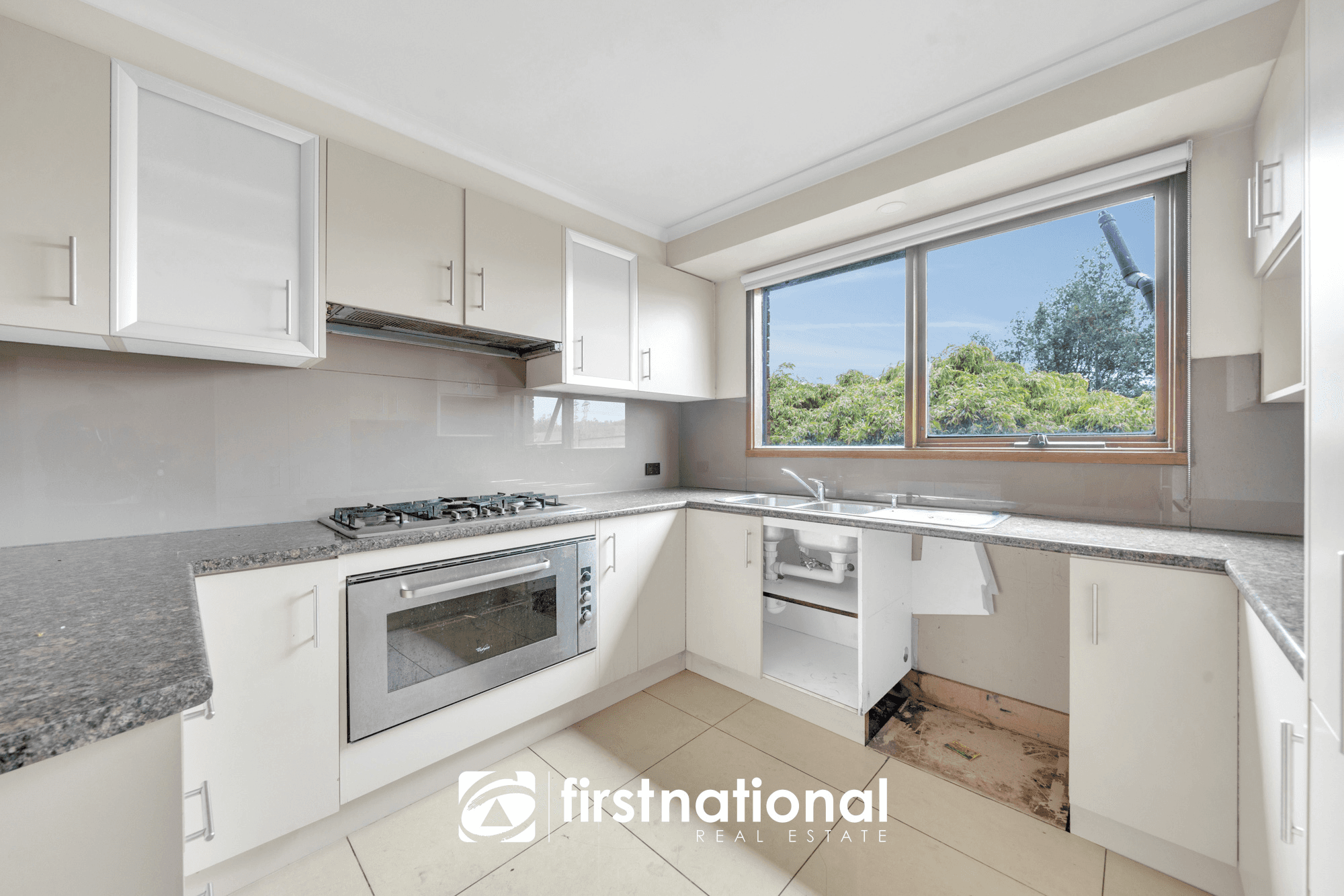 5 Nevis Court, Endeavour Hills, VIC 3802