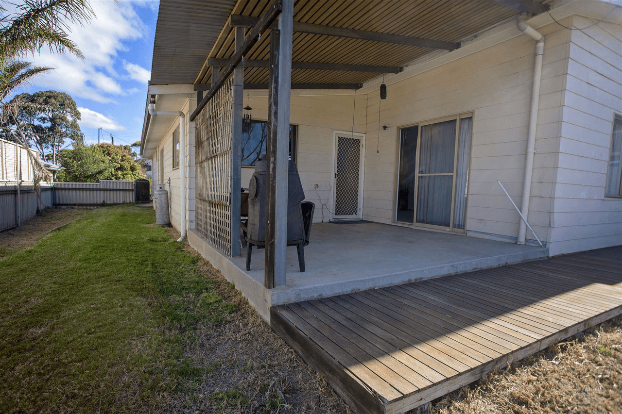 39 Dunn Street, RAVENSTHORPE, WA 6346