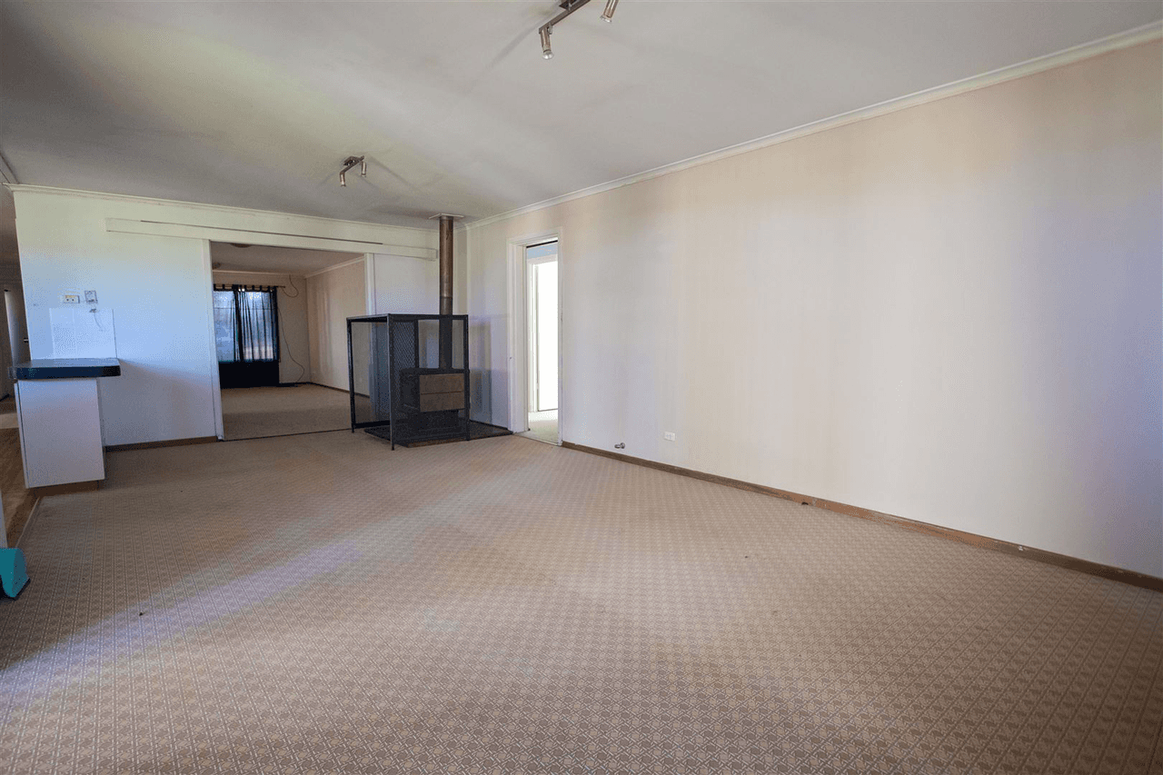 39 Dunn Street, RAVENSTHORPE, WA 6346