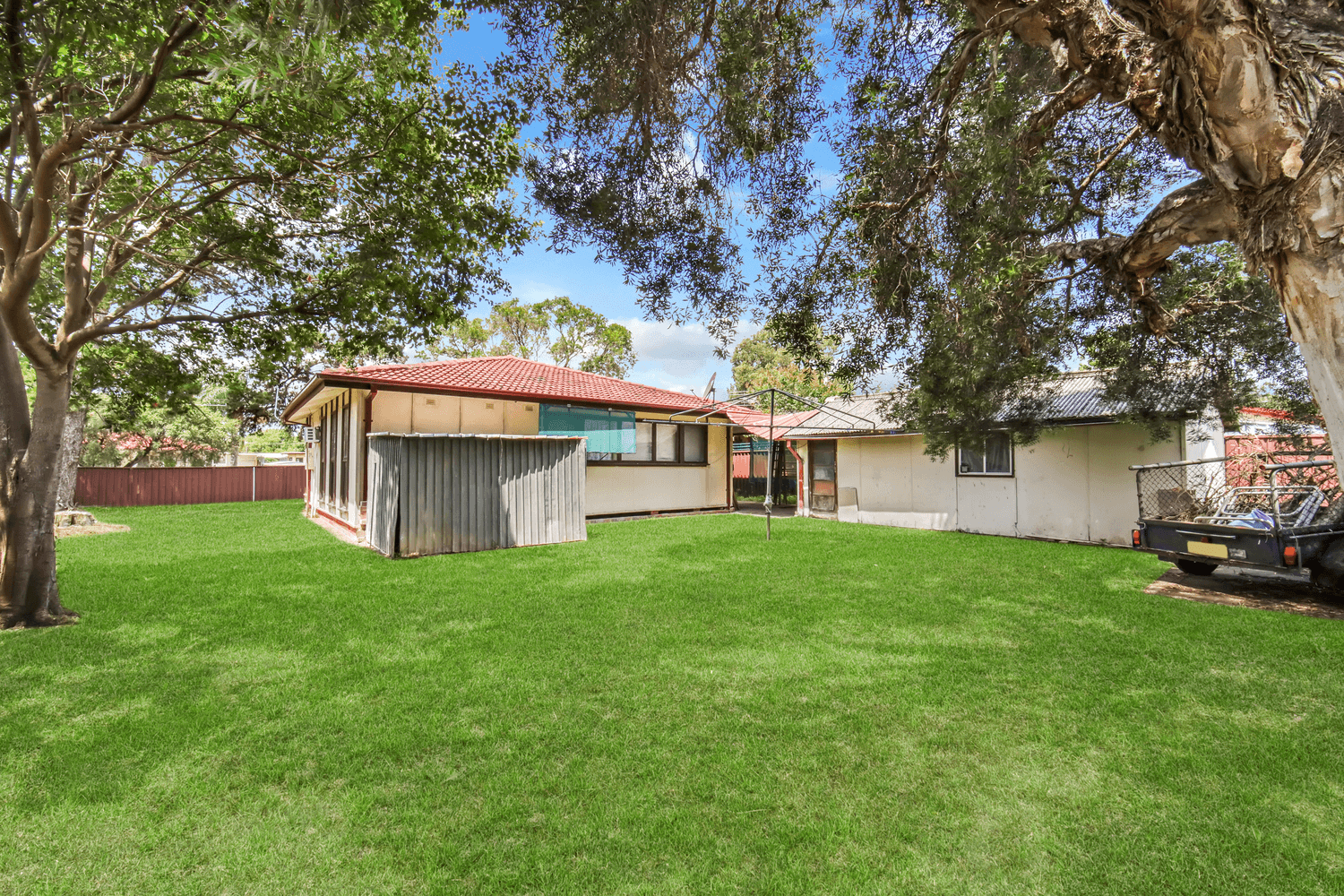 3 Palau Crescent, Lethbridge Park, NSW 2770