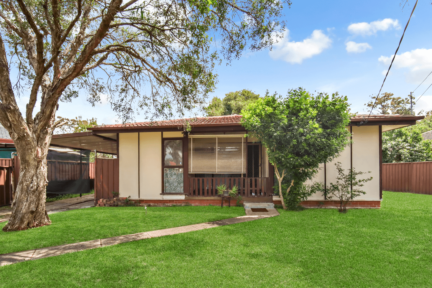 3 Palau Crescent, Lethbridge Park, NSW 2770