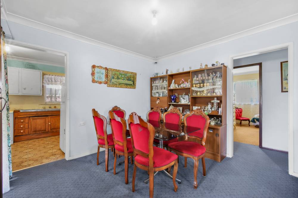 3 Palau Crescent, Lethbridge Park, NSW 2770