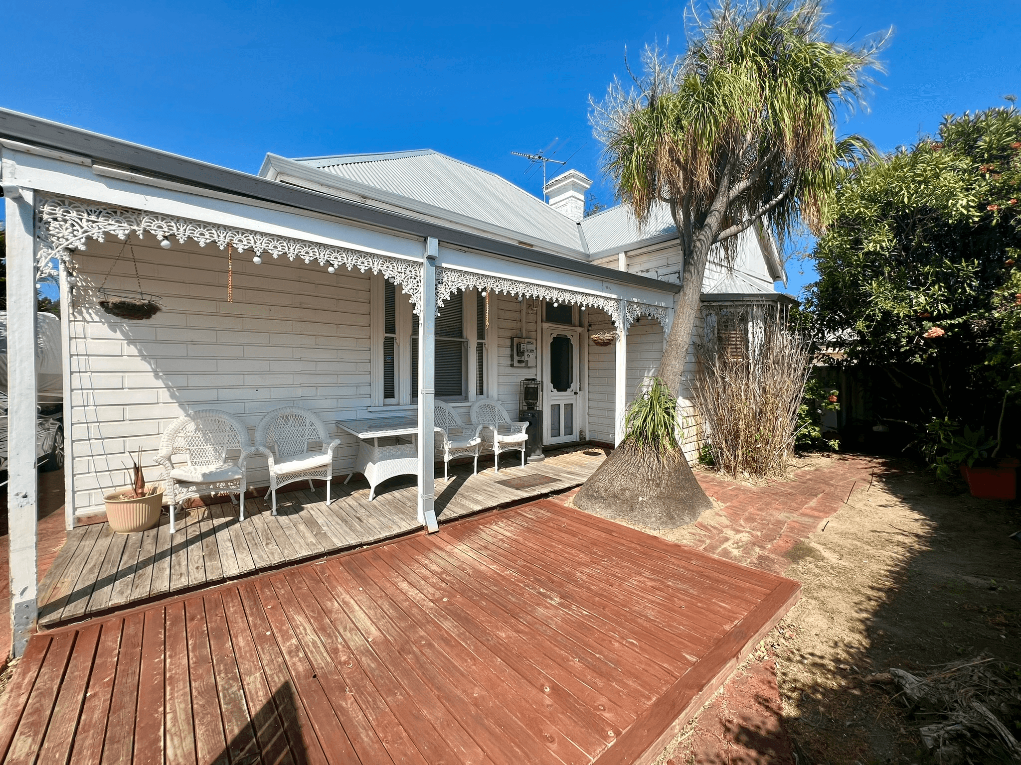 151 Tower Street, WEST LEEDERVILLE, WA 6007