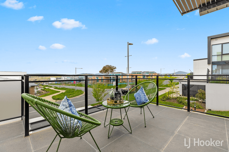 10/15 Calaby Street, COOMBS, ACT 2611