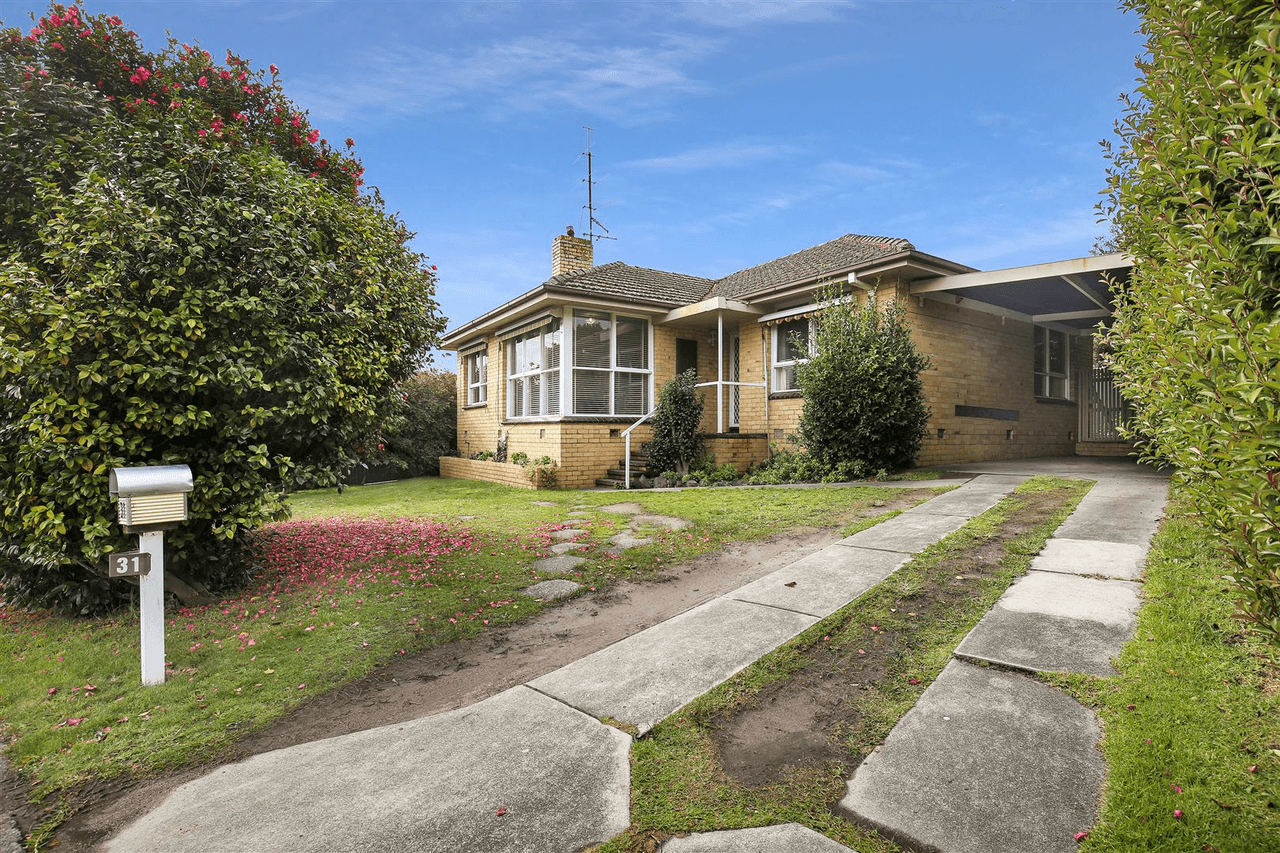 31 Brumley Street, LEONGATHA, VIC 3953