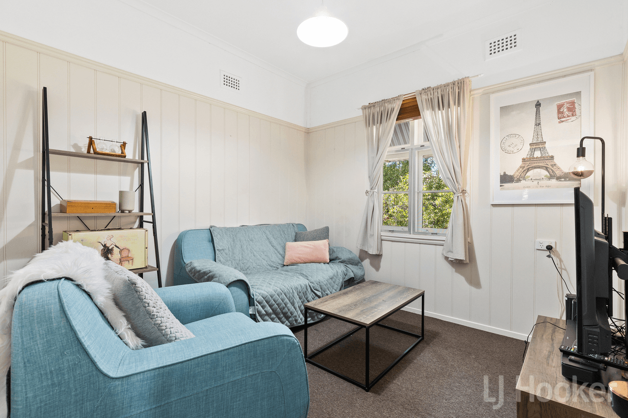 2/39 Ross Road, CRESTWOOD, NSW 2620