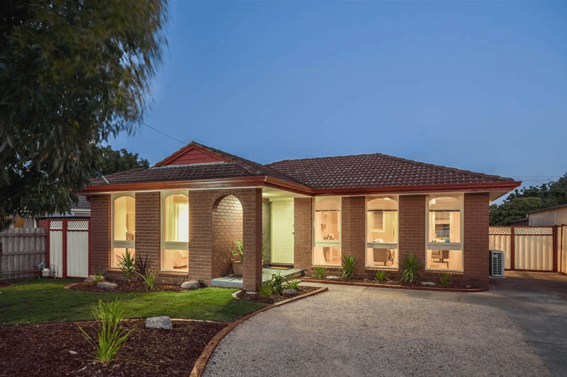 27 Flinders Street, SUNBURY, VIC 3429