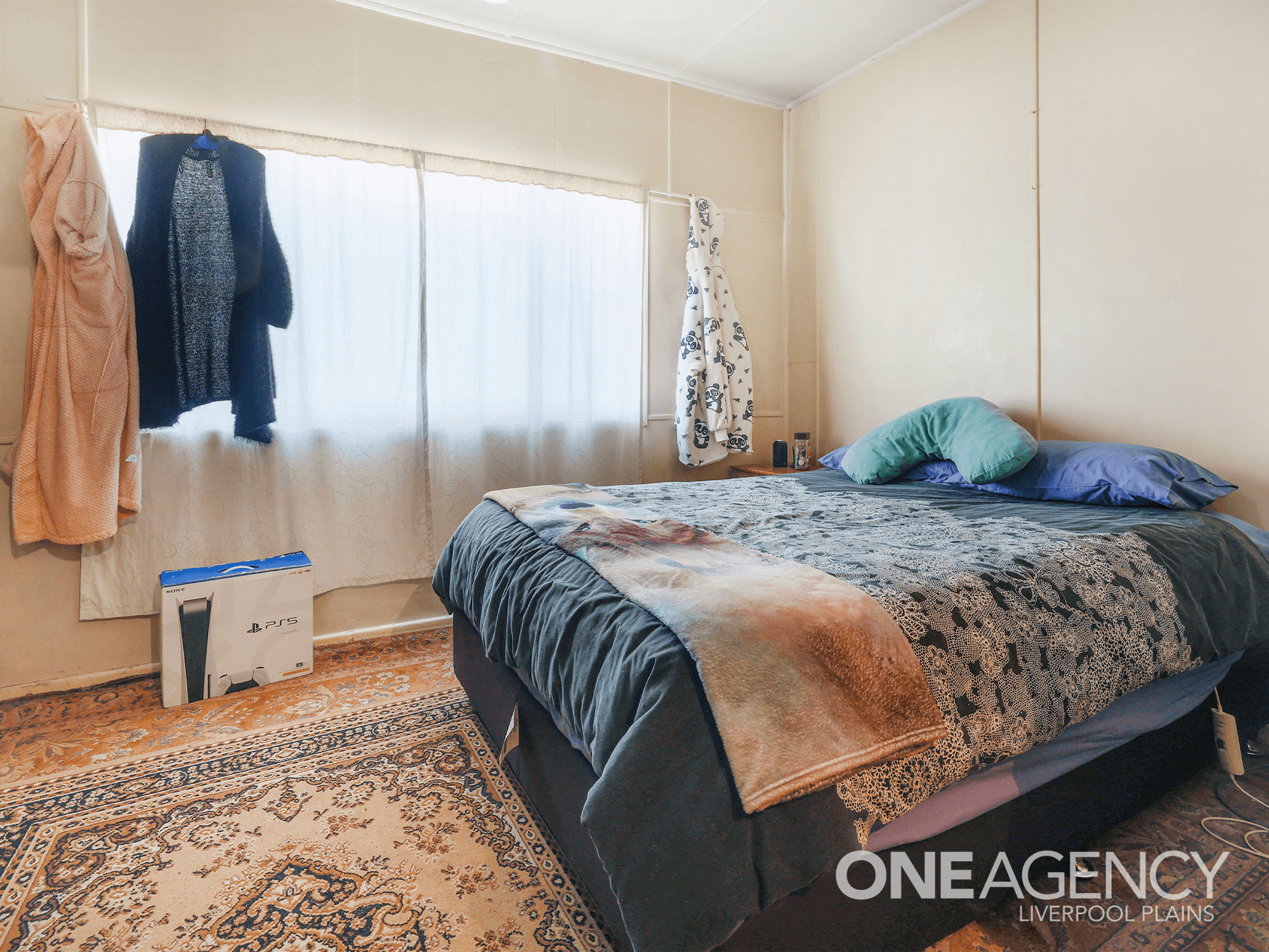 8 Johnson Street, CAROONA, NSW 2343